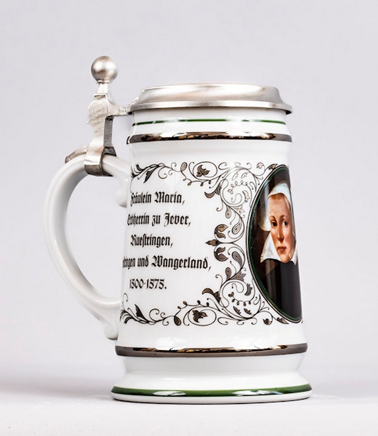 Sonderausstellung im Schlossmuseum Jever: Ein letztes Bier im Stehen - Vom Sterben der Gaststätten in Friesland