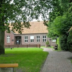 Schulmuseum Bohlenbergerfeld: Aussenansicht