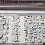 Edo-Wiemken-Grabmal: Wappenstein