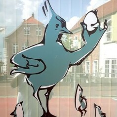 Getreuenmuseum Jever: Außenansicht, Schaufenster