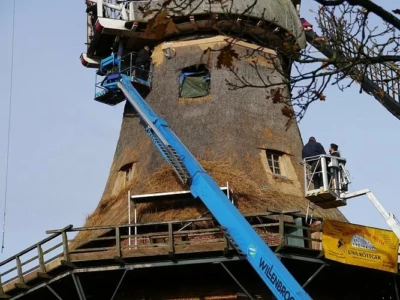 Die Windrose musste ebenfalls erneuert werden.